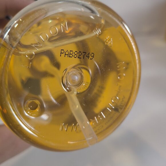 Molton Brown London Purifying Shampoo Indian Cress 300ml 10 fl oz Pump Bottle - Picture 13 of 15